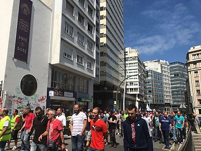 17-07-20 FolgaMetalManifaCorunha34.jpeg